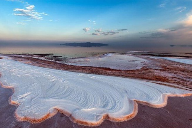ارزیابی روند حکمرانی آب در فرآیند احیای دریاچه ارومیه